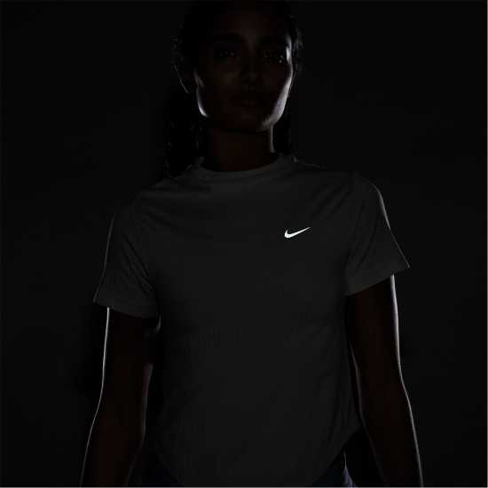 Nike Running Division Women's Dri-FIT ADV Short-Sleeve Running Top Почти зелено Дамски дрехи за бягане