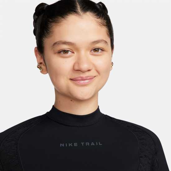 Nike Trail Women's Dri-FIT Long-Sleeve Running Top Черно Дамски дрехи за бягане