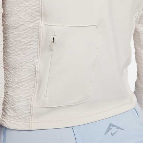 Nike Trail Women's Dri-FIT Long-Sleeve Running Top Светло Оревуд Nike Trail Women's Dri-FIT Long-Sleeve Running Top Светло Оревуд