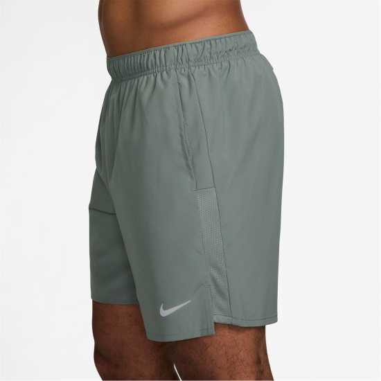 Мъжки дрехи за бягане Nike Мъжки Шорти 7In Challenge Shorts Mens Clay Green Nike Мъжки Шорти 7In Challenge Shorts Mens Clay Green Мъжки дрехи за бягане