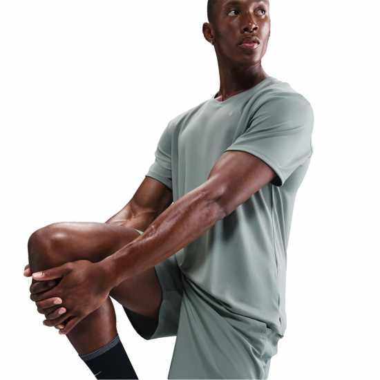 Мъжки дрехи за бягане Nike Мъжки Шорти 7In Challenge Shorts Mens Clay Green Nike Мъжки Шорти 7In Challenge Shorts Mens Clay Green Мъжки дрехи за бягане