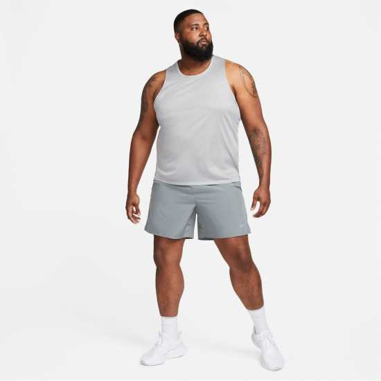 Мъжки дрехи за бягане Nike Мъжки Шорти 7In Challenge Shorts Mens Димно сиво Nike Мъжки Шорти 7In Challenge Shorts Mens Димно сиво Мъжки дрехи за бягане