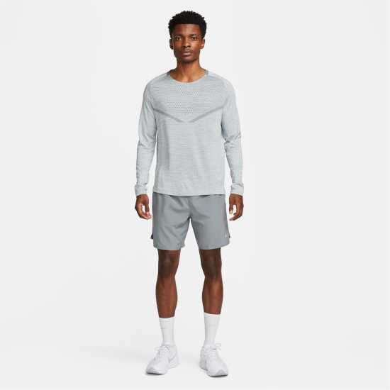 Мъжки дрехи за бягане Nike Мъжки Шорти 7In Challenge Shorts Mens Димно сиво Nike Мъжки Шорти 7In Challenge Shorts Mens Димно сиво Мъжки дрехи за бягане