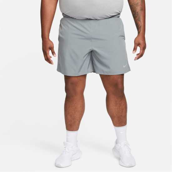 Мъжки дрехи за бягане Nike Мъжки Шорти 7In Challenge Shorts Mens Димно сиво Nike Мъжки Шорти 7In Challenge Shorts Mens Димно сиво Мъжки дрехи за бягане
