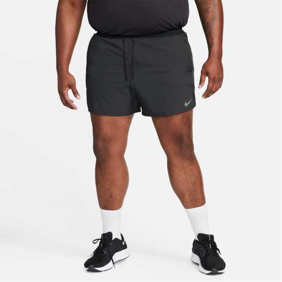 Мъжки дрехи за бягане Nike Спортни Шорти Stride 5In Performance Shorts Mens Черно Nike Спортни Шорти Stride 5In Performance Shorts Mens Черно Мъжки дрехи за бягане