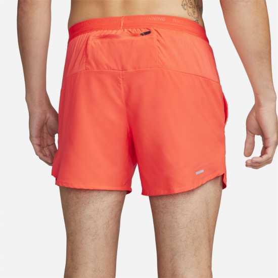 Мъжки дрехи за бягане Nike Спортни Шорти Stride 5In Performance Shorts Mens Crimson Nike Спортни Шорти Stride 5In Performance Shorts Mens Crimson Мъжки дрехи за бягане