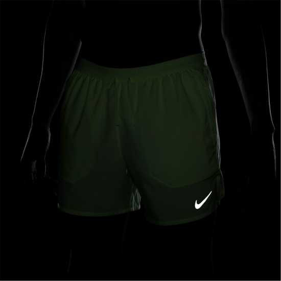 Мъжки дрехи за бягане Nike Спортни Шорти Stride 5In Performance Shorts Mens Почти Волт Nike Спортни Шорти Stride 5In Performance Shorts Mens Почти Волт Мъжки дрехи за бягане