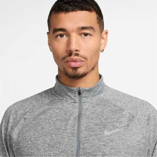Атлетика Nike Мъжко Горнище Полу-Цип Stride Half Zip Top Mens Сиво Nike Мъжко Горнище Полу-Цип Stride Half Zip Top Mens Сиво Атлетика
