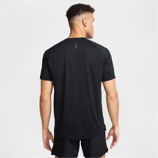 Nike Stride Short Sleeve Performance Tee Mens Черно Атлетика