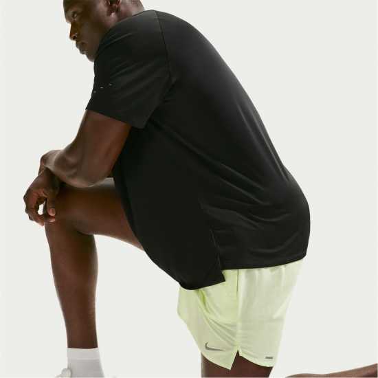 Nike Mens Nike Stride Short Sleeve Performance T-Shirt Черно 