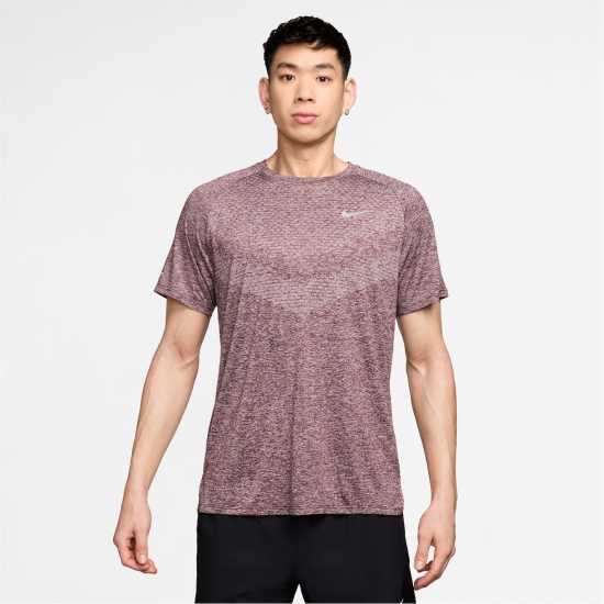 Nike Nike Stride Short Sleeve Performance T-Shirt Бордово Смъстяване 