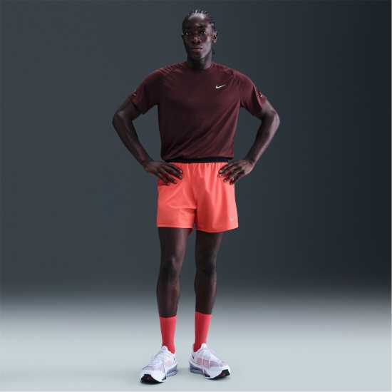 Nike Nike Stride Short Sleeve Performance T-Shirt Бордово Смъстяване 