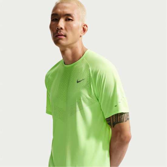 Nike Nike Stride Short Sleeve Performance T-Shirt  