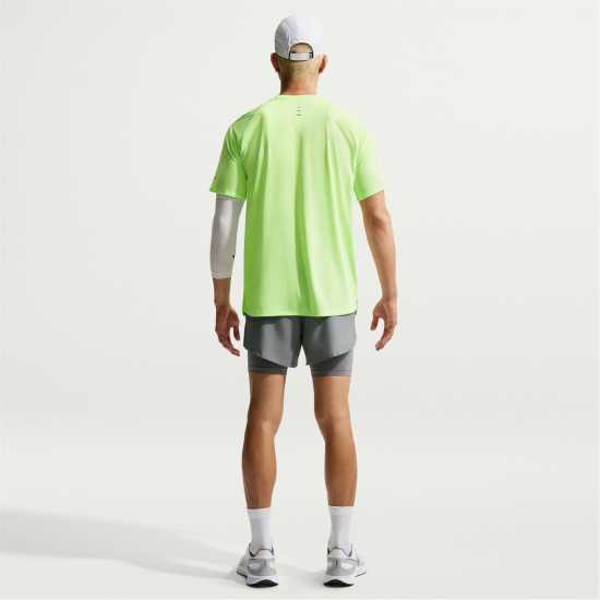 Nike Nike Stride Short Sleeve Performance T-Shirt  