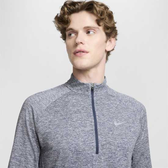 Nike Stride Short Sleeve Performance T-Shirt Гръмотевично синьо 