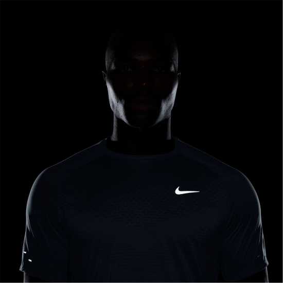 Nike Mens Nike Stride Short Sleeve Performance T-Shirt  