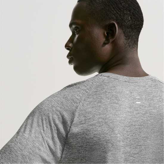 Nike Mens Nike Stride Short Sleeve Performance T-Shirt Nike Mens Nike Stride Short Sleeve Performance T-Shirt