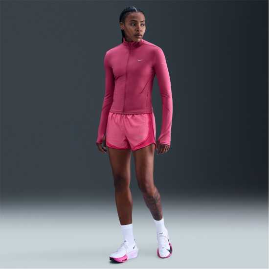 Дамски дрехи за бягане Nike Tempo Women's Dri-Fit Mid-Rise Brief-Lined Running Shorts Rush pink Nike Tempo Women's Dri-Fit Mid-Rise Brief-Lined Running Shorts Rush pink Дамски дрехи за бягане
