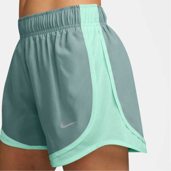 Дамски дрехи за бягане Nike Tempo Women's Dri-Fit Mid-Rise Brief-Lined Running Shorts Cannon Green Nike Tempo Women's Dri-Fit Mid-Rise Brief-Lined Running Shorts Cannon Green Дамски дрехи за бягане