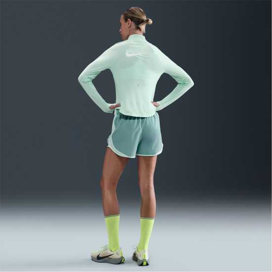 Дамски дрехи за бягане Nike Tempo Women's Dri-Fit Mid-Rise Brief-Lined Running Shorts Cannon Green Nike Tempo Women's Dri-Fit Mid-Rise Brief-Lined Running Shorts Cannon Green Дамски дрехи за бягане
