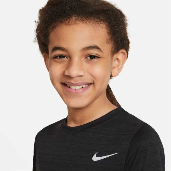 Nike Dri-FIT Miler Big Kids' (Boys') Training Top Черно Детски тениски и фланелки
