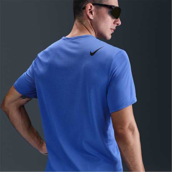 Атлетика Nike Мъжка Тениска Къс Ръкав Aeroswift Short Sleeve Top Mens Комета синьо Nike Мъжка Тениска Къс Ръкав Aeroswift Short Sleeve Top Mens Комета синьо Атлетика