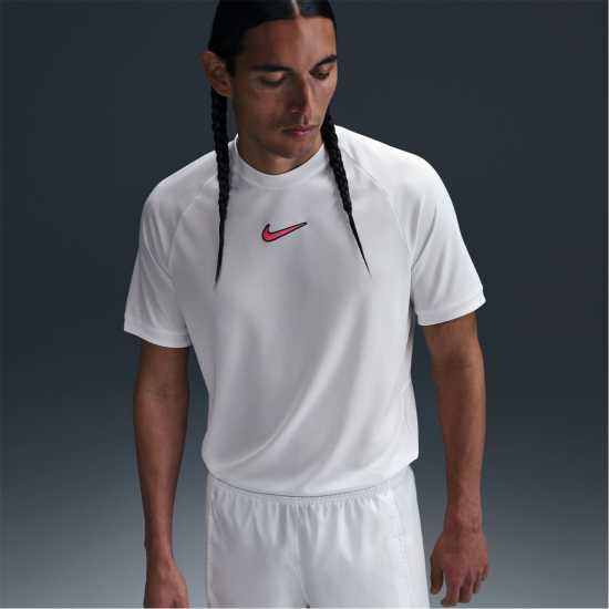 Мъжки къси панталони Nike Тъкани Мъжки Шорти Academy Woven Shorts Mens Бяло/Черно Nike Тъкани Мъжки Шорти Academy Woven Shorts Mens Бяло/Черно Мъжки къси панталони
