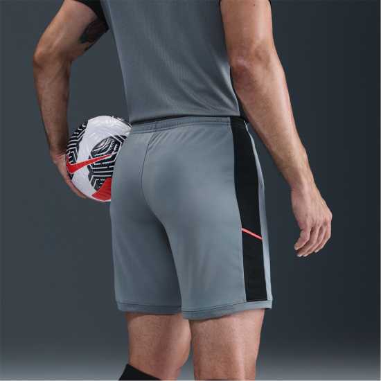 Мъжки къси панталони Nike Мъжки Шорти Academy Shorts Mens Grey/Black Nike Мъжки Шорти Academy Shorts Mens Grey/Black Мъжки къси панталони