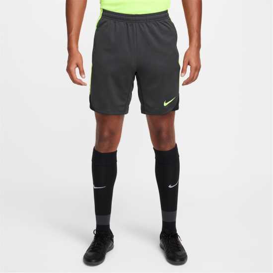 Nike Футболна Топка Strike Football Shorts Adults Сиво/Напрегнато Мъжки къси панталони