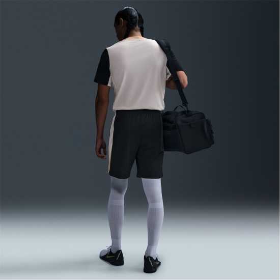 Мъжки къси панталони Nike Футболна Топка Strike Football Shorts Adults Черно/Злато Nike Футболна Топка Strike Football Shorts Adults Черно/Злато Мъжки къси панталони
