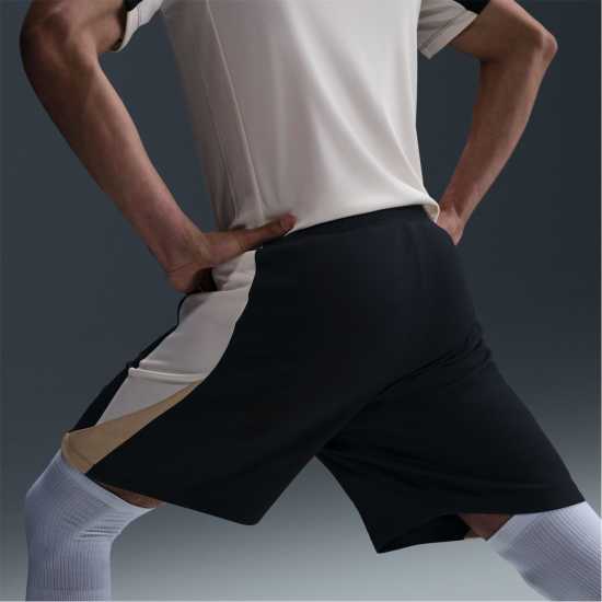 Мъжки къси панталони Nike Футболна Топка Strike Football Shorts Adults Черно/Злато Nike Футболна Топка Strike Football Shorts Adults Черно/Злато Мъжки къси панталони
