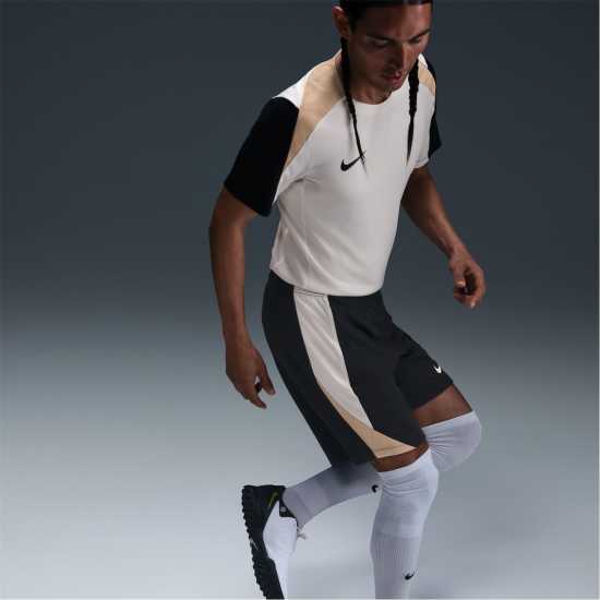 Мъжки къси панталони Nike Футболна Топка Strike Football Shorts Adults Черно/Злато Nike Футболна Топка Strike Football Shorts Adults Черно/Злато Мъжки къси панталони