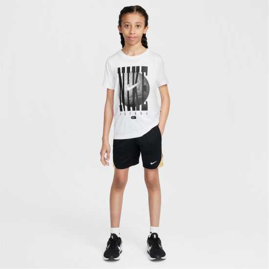 Детски къси панталони Nike Футболна Топка Strike Football Shorts Juniors Черно/Злато Nike Футболна Топка Strike Football Shorts Juniors Черно/Злато Детски къси панталони