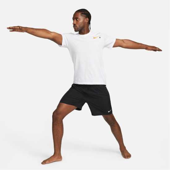 Nike Dri-FIT Form Men's 7 Unlined Versatile Shorts Black/White Мъжко облекло за едри хора