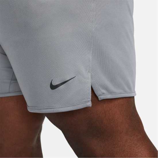 Nike Dri-FIT Totality Men's 7 Unlined Knit Fitness Shorts Smoke Grey Мъжко облекло за едри хора