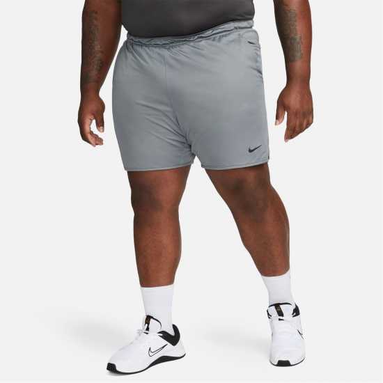 Nike Dri-FIT Totality Men's 7 Unlined Knit Fitness Shorts Smoke Grey Мъжко облекло за едри хора