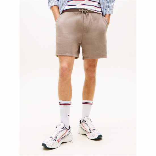 Tommy Jeans Men's Fleece Jogger Shorts Ivy Mink 