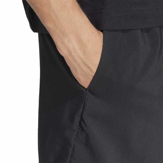 Adidas Essentials Small Logo Cargo Chelsea Shorts Черно/Бяло Adidas Essentials Small Logo Cargo Chelsea Shorts Черно/Бяло