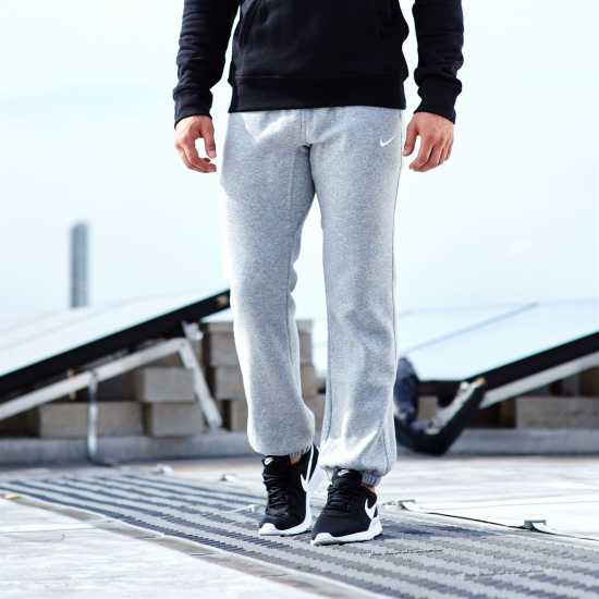 Nike Мъжко Долнище За Джогинг Sportswear Club Fleece Jogging Pants Mens Сиво Мъжки меки спортни долнища