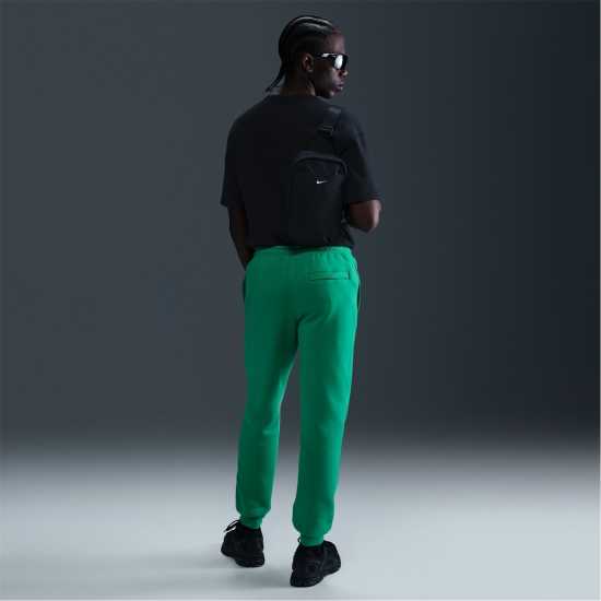 Мъжки меки спортни долнища Nike Мъжко Долнище За Джогинг Sportswear Club Fleece Jogging Pants Mens Stadium Green Nike Мъжко Долнище За Джогинг Sportswear Club Fleece Jogging Pants Mens Stadium Green Мъжки меки спортни долнища