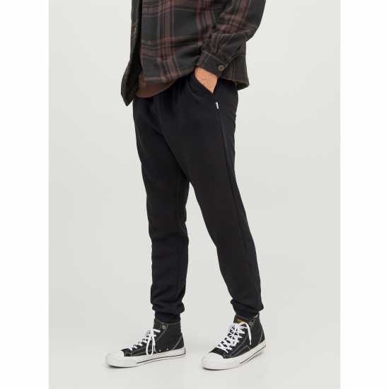 Мъжки меки спортни долнища Jack And Jones Дамски Анцуг Bradley Cuffed Jogging Bottoms Черно Jack And Jones Дамски Анцуг Bradley Cuffed Jogging Bottoms Черно Мъжки меки спортни долнища