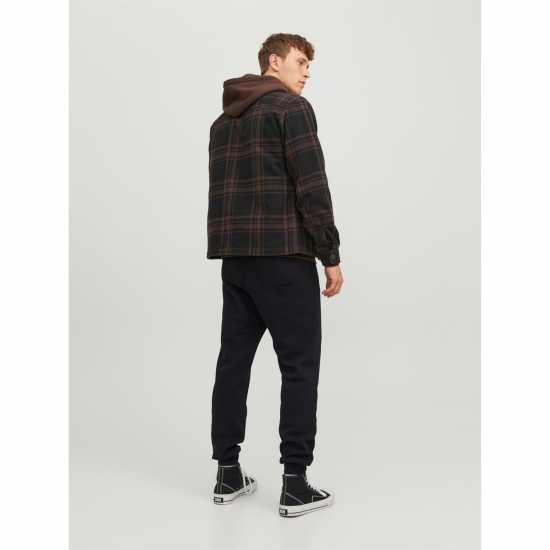 Мъжки меки спортни долнища Jack And Jones Дамски Анцуг Bradley Cuffed Jogging Bottoms Черно Jack And Jones Дамски Анцуг Bradley Cuffed Jogging Bottoms Черно Мъжки меки спортни долнища
