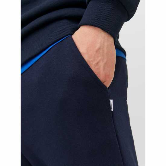 Мъжки меки спортни долнища Jack And Jones Дамски Анцуг Bradley Cuffed Jogging Bottoms Нави блейзър Jack And Jones Дамски Анцуг Bradley Cuffed Jogging Bottoms Нави блейзър Мъжки меки спортни долнища