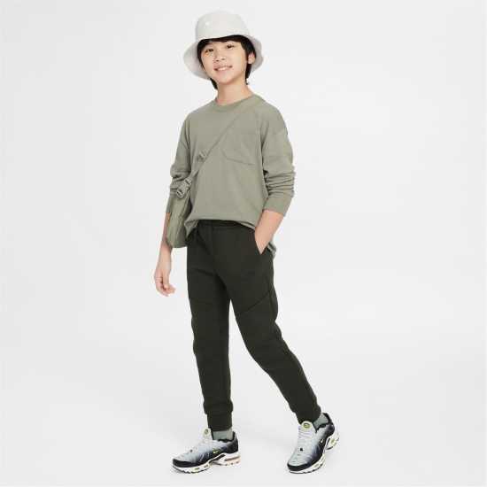 Детски долнища на анцуг Nike Sportswear Tech Fleece Big Kids' Pants Nike Sportswear Tech Fleece Big Kids' Pants Детски долнища на анцуг