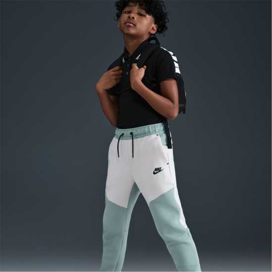 Детски долнища на анцуг Nike Sportswear Tech Fleece Big Kids' Pants Nike Sportswear Tech Fleece Big Kids' Pants Детски долнища на анцуг