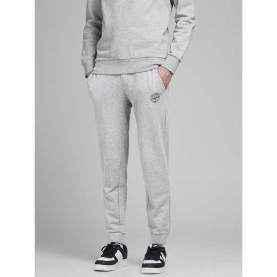 Мъжки меки спортни долнища Jack And Jones Gordon Shark Jogging Bottoms Светло сиво Jack And Jones Gordon Shark Jogging Bottoms Светло сиво Мъжки меки спортни долнища