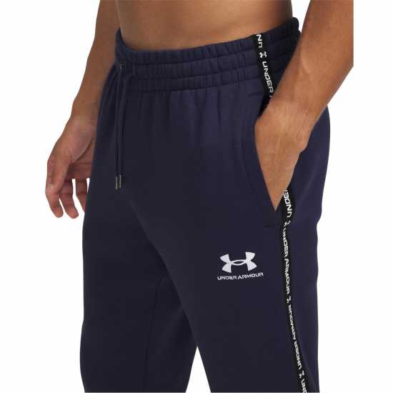Мъжки меки спортни долнища Under Armour Мъжко Спортно Долнище Icon Fleece Taping Joggers Mens Син/ Бял Under Armour Мъжко Спортно Долнище Icon Fleece Taping Joggers Mens Син/ Бял Мъжки меки спортни долнища