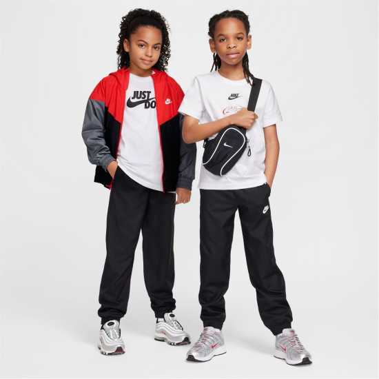 Nike K Nsw Clb Wvn J Jn99 Nike K Nsw Clb Wvn J Jn99