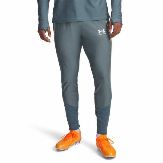 Мъжки спортни екипи в две части Under Armour Chal Pro Pant Sn61 Grey/Orange Under Armour Chal Pro Pant Sn61 Grey/Orange Мъжки спортни екипи в две части