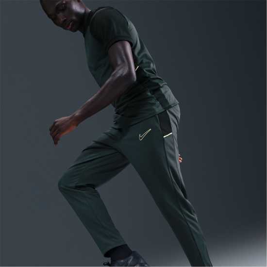Nike Мъжки Анцуг Academy Zippered Tracksuit Bottoms Mens Черно/Лайм Nike Мъжки Анцуг Academy Zippered Tracksuit Bottoms Mens